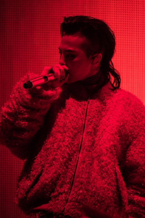 YG LIFE – Audience Goes Wild about the Duet between G-DRAGON and