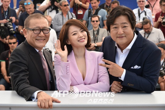 2016051901001449600100951_99_20160518224