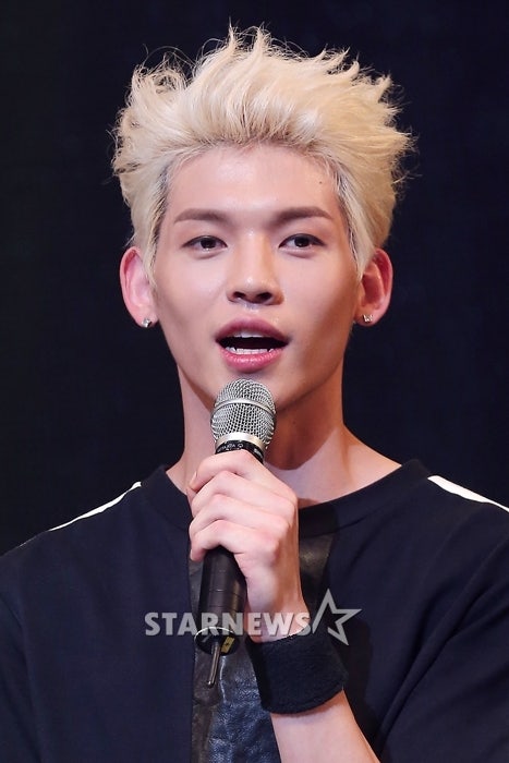 오늘 데뷔 쇼케이스를 한 남자 신인 아이돌 업텐션! | 인스티즈