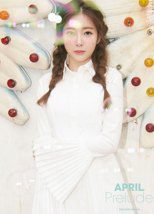'성숙해진 소녀들'..에이프릴, 채경 합류 6인조 티저 첫공개