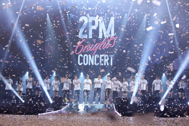 2PM wrap up their '6NIGHTS' concert | allkpop
