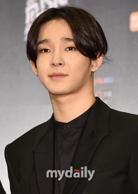 【海外配送可】【送料無料】 LIFE YG – WINNERのナム・テヒョン『0時の彼女 [単独] K-POP・アジア
