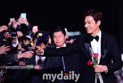 오늘자 대종상 레드카펫 이민호 | 인스티즈