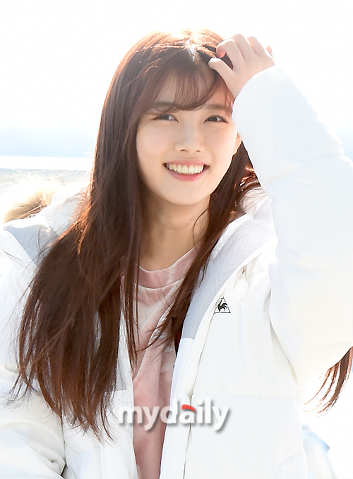 오늘자 김유정 인천공항 (상큼 주의) | 인스티즈