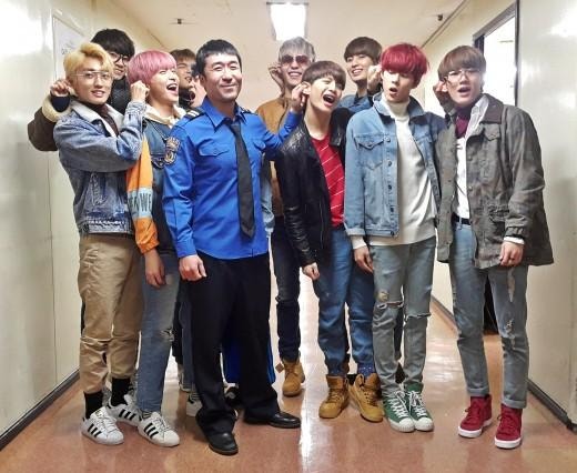 오늘 뮤뱅 출근길에서 응팔 패러디한 업텐션 | 인스티즈