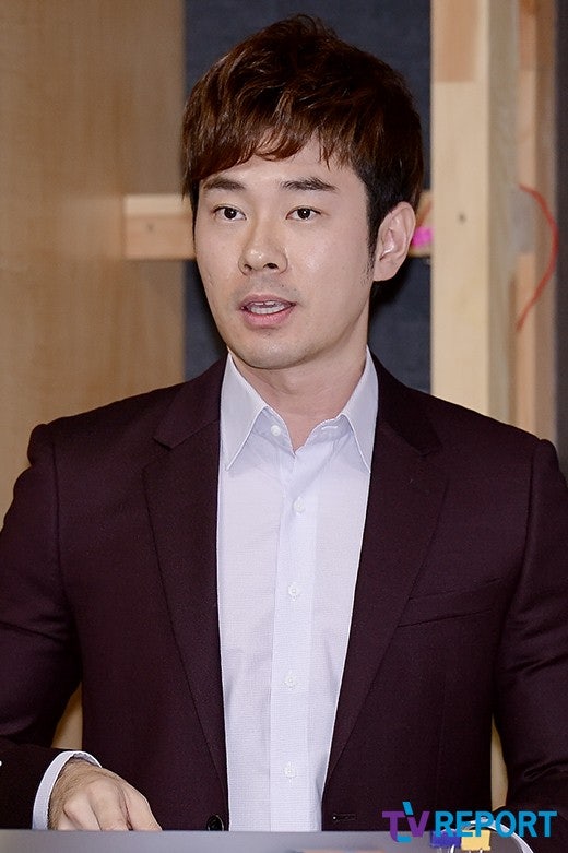 [직격인터뷰] 조충현 아나운서 "김민정과 5년째 교제…결혼 계획은 아직" | 인스티즈