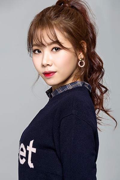 이시은, 팬들과 ‘소통 행보’ 나선다…V라이브 오픈