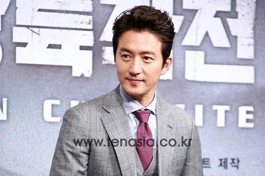오늘자 영화 인천상륙작전 제작발표회 | 인스티즈