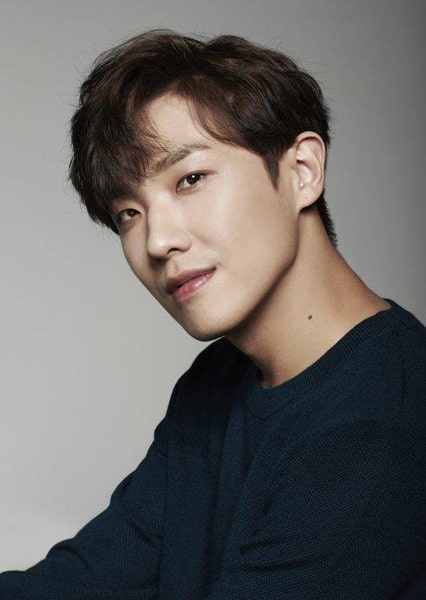 이준 측 "자해 사실무근 재확인…공황장애는 치료-복무 병행” [공식입장] | 인스티즈