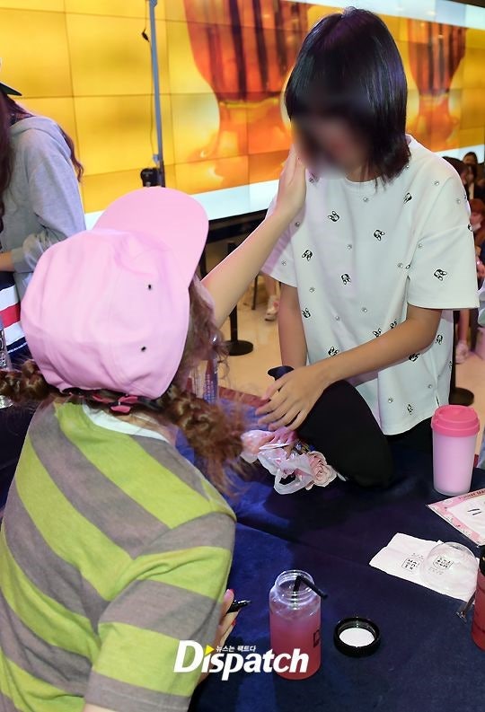 [스타캐스트] “여자가 더 반했다” …레드벨벳, 여덕몰이 현장 | 인스티즈