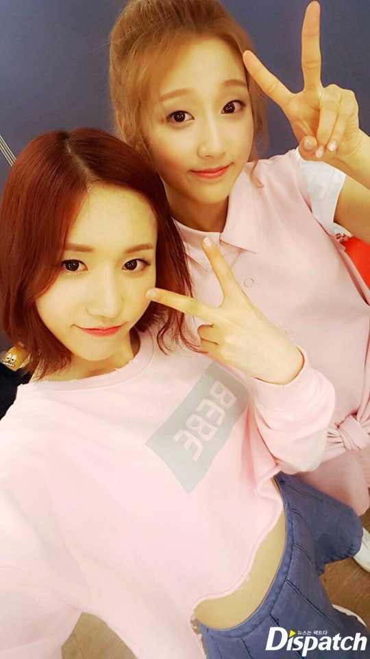 [스타캐스트] "휴대폰을 털어라"...러블리즈, 운명의 컴백셀카 | 인스티즈