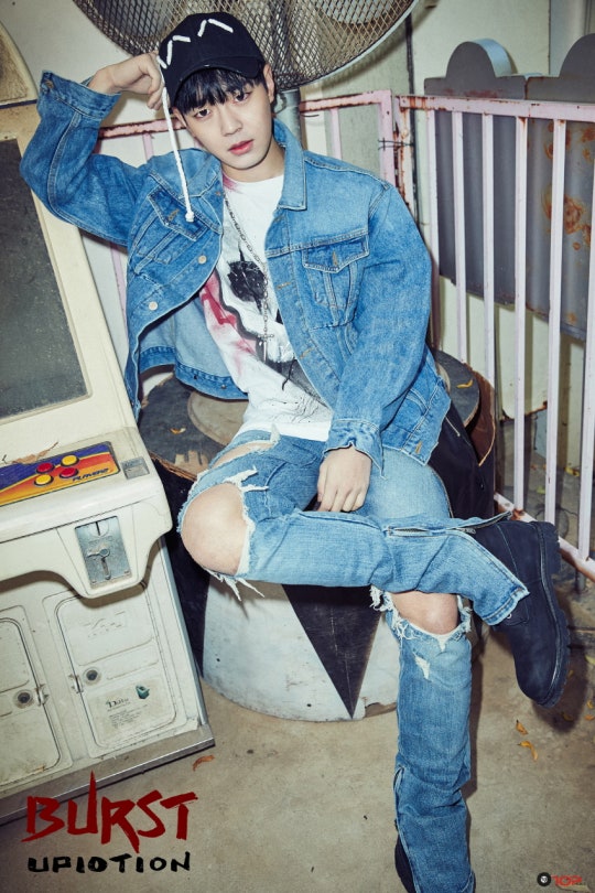방금 스타캐스트 통해 자켓 개인 컷 공개한 업텐션.jpg | 인스티즈