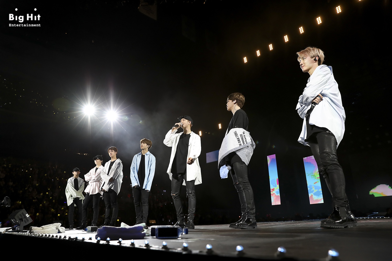 [Interview/Trans] [STARCAST] Tickets sold-out in 5minutes! The concerts of BTS in ...