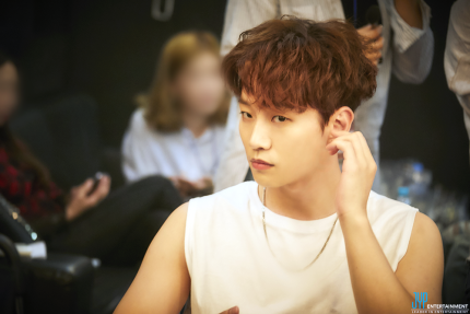 090558025_4.png?type=w430_q70